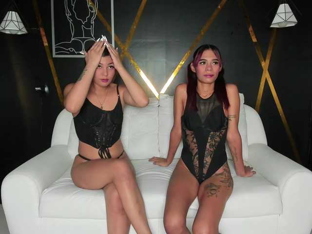 awesomeparty19 live cam on BongaCams