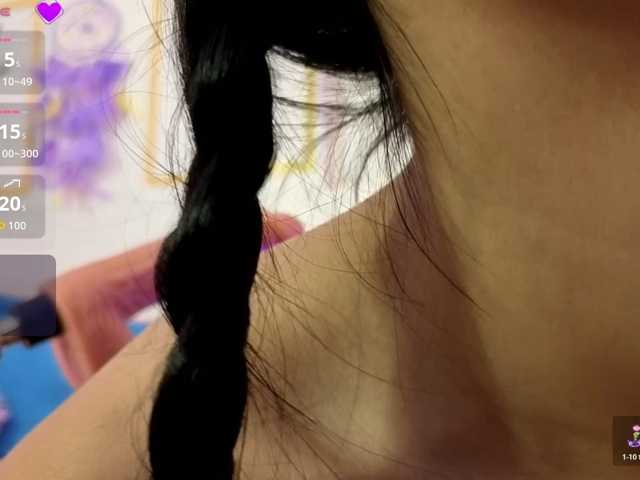 melanie-gates live cam on BongaCams