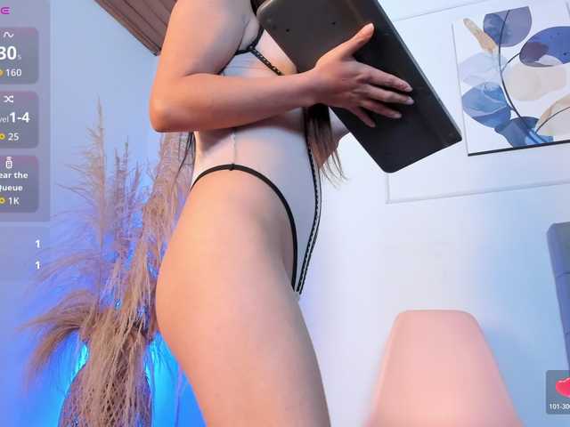 melanie-gates live cam on BongaCams