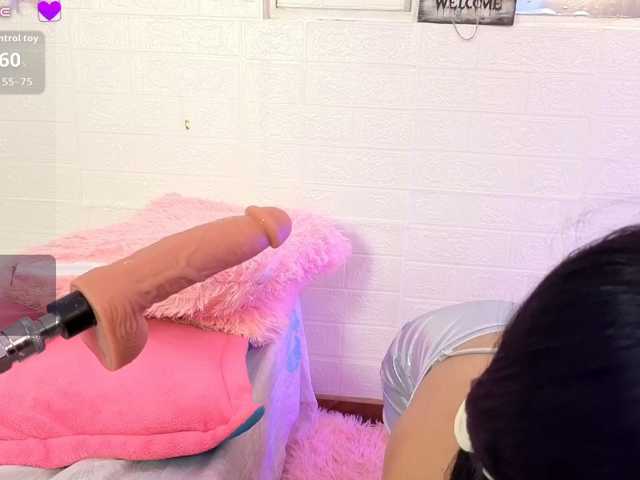 melanie-gates live cam on BongaCams