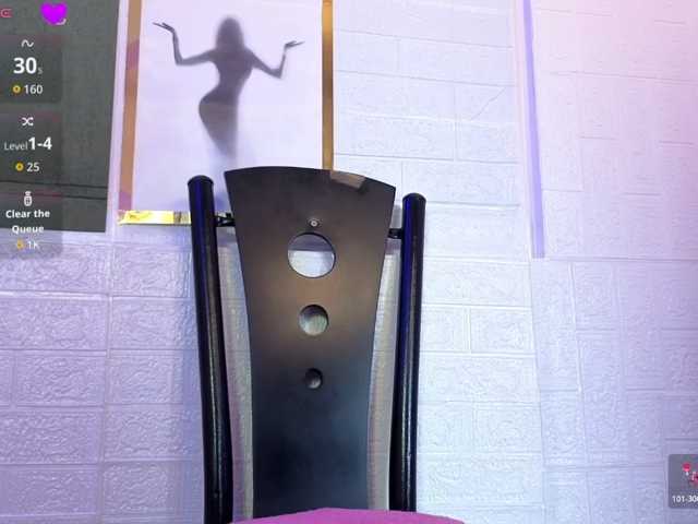 melanie-gates live cam on BongaCams