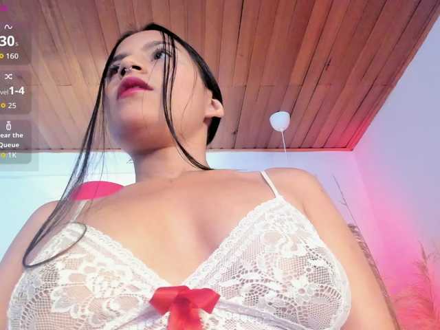 melanie-gates live cam on BongaCams