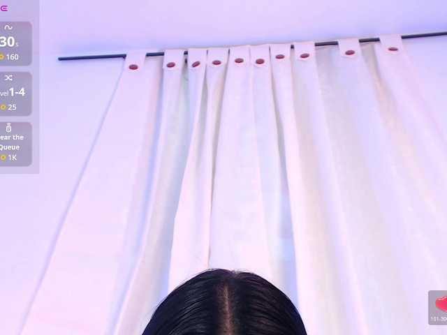 melanie-gates live cam on BongaCams