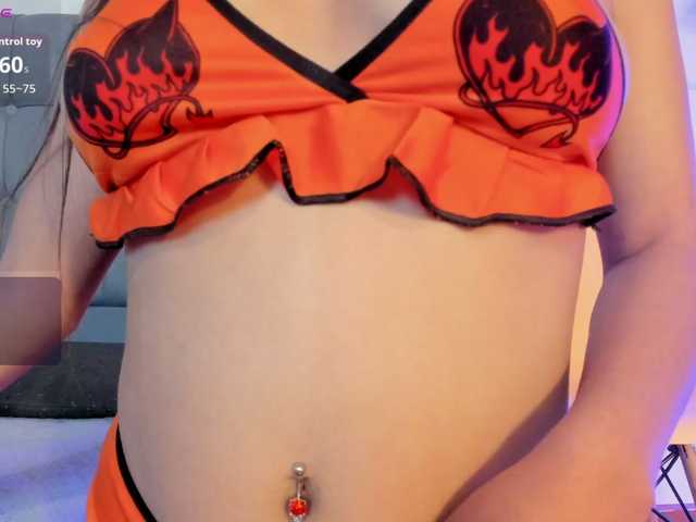 melanie-gates live cam on BongaCams