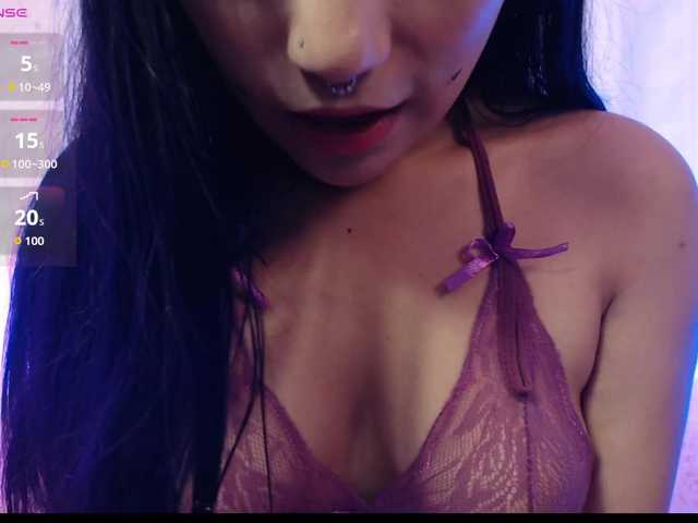 melanie-gates live cam on BongaCams