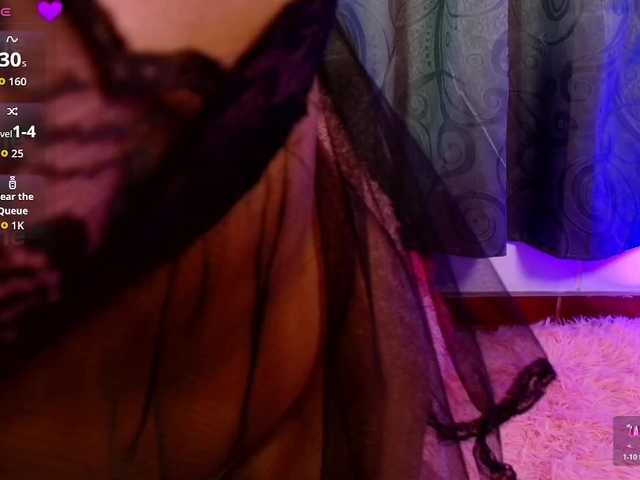 melanie-gates — live female cam