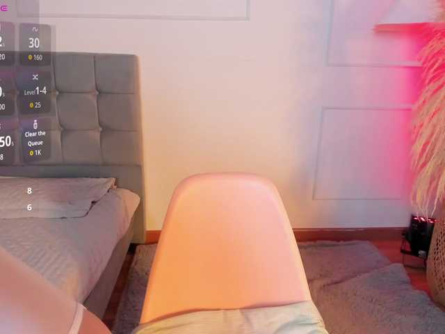 melanie-gates live cam on BongaCams