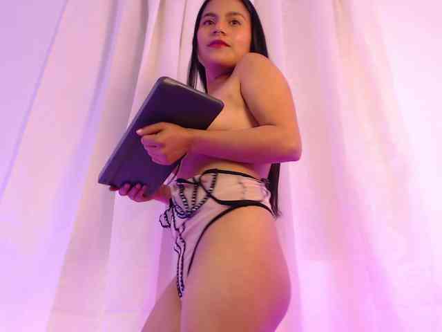 melanie-gates webcam