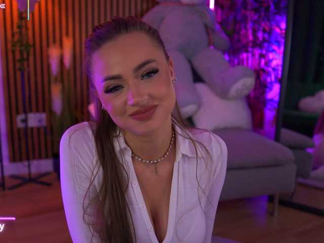 AlyseBaby live cam on BongaCams