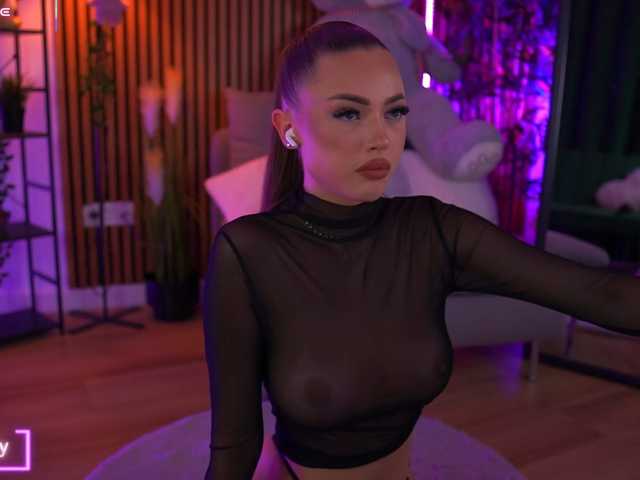 AlyseBaby live cam on BongaCams