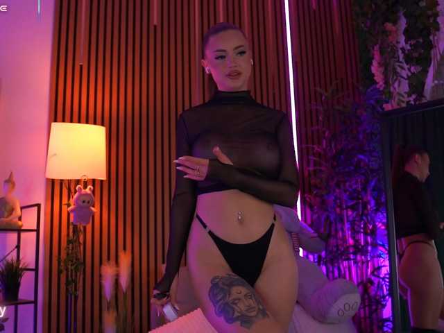 AlyseBaby live cam on BongaCams