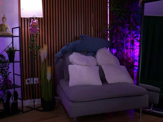 AlyseBaby live cam on BongaCams