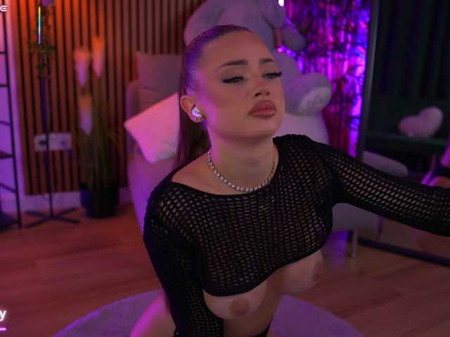 AlyseBaby live cam on BongaCams