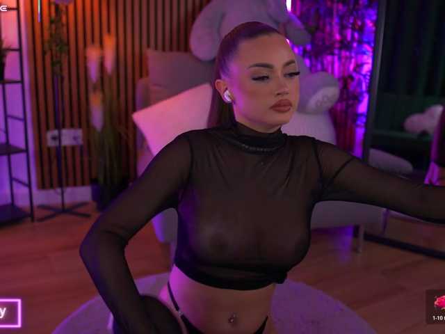 AlyseBaby live cam on BongaCams