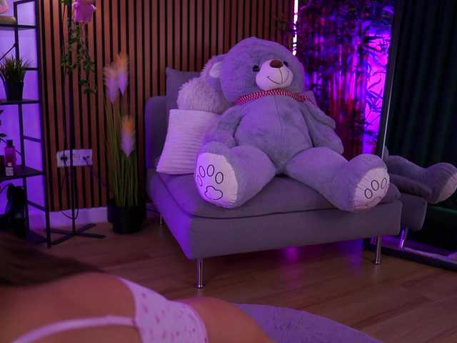 AlyseBaby live cam on BongaCams