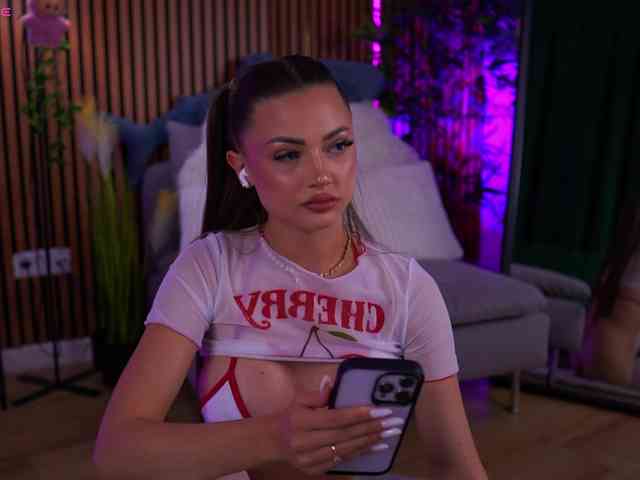 AlyseBaby Sex Cam Show
