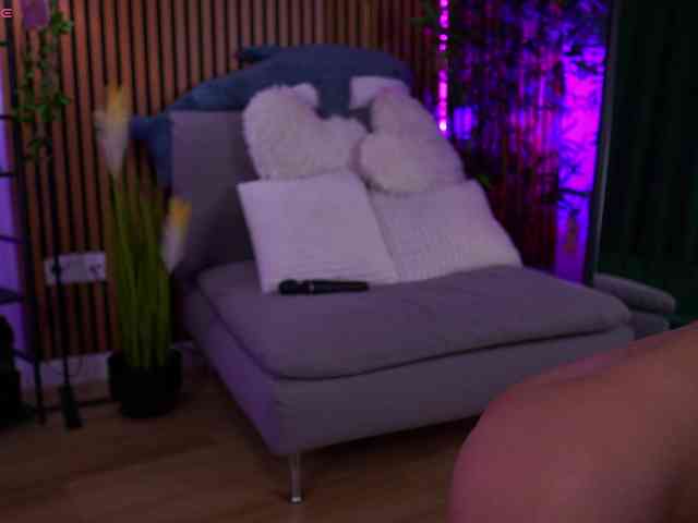 AlyseBaby Sex Cam Show