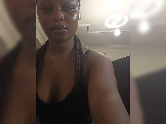 sexyslimebony live cam on BongaCams