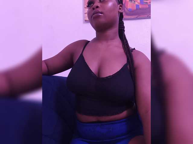 sexyslimebony live cam on BongaCams
