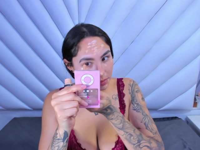 MadissonHarper live cam on BongaCams