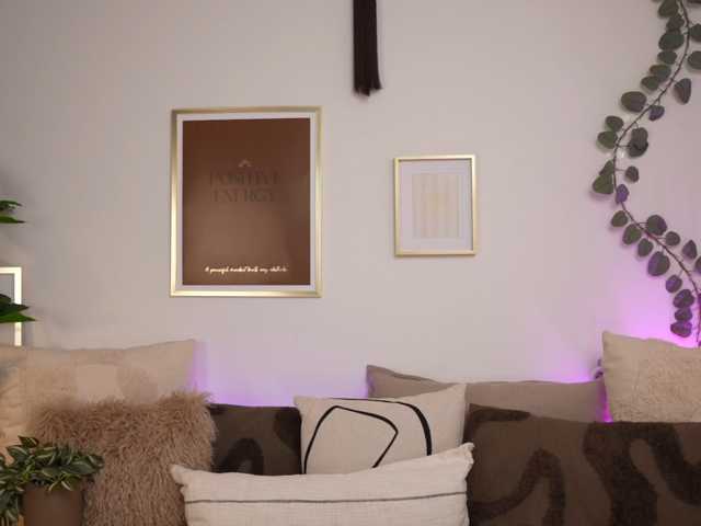 SofiaWaveess live cam on BongaCams