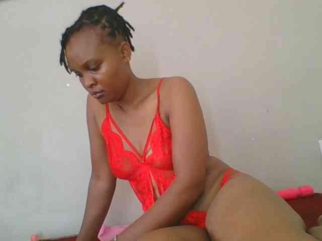 Sweatmelanin Live Webcam on BongaCams