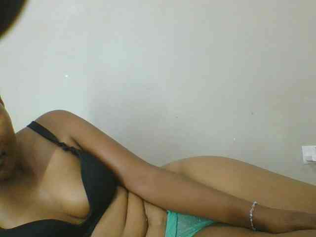 Sweatmelanin webcam