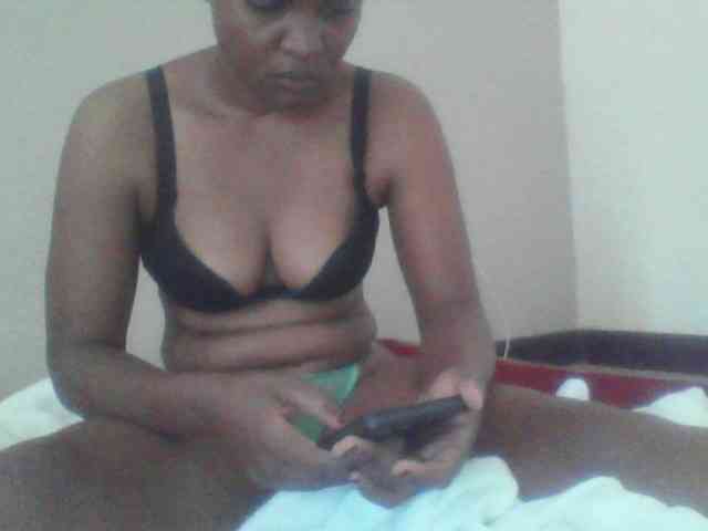 Sweatmelanin webcam