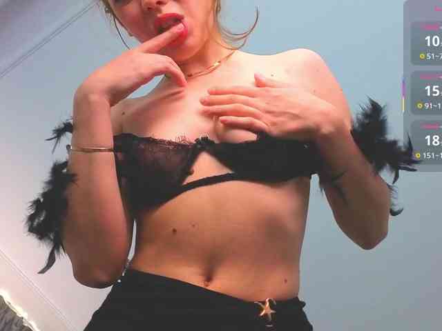 ZoeBelle webcam