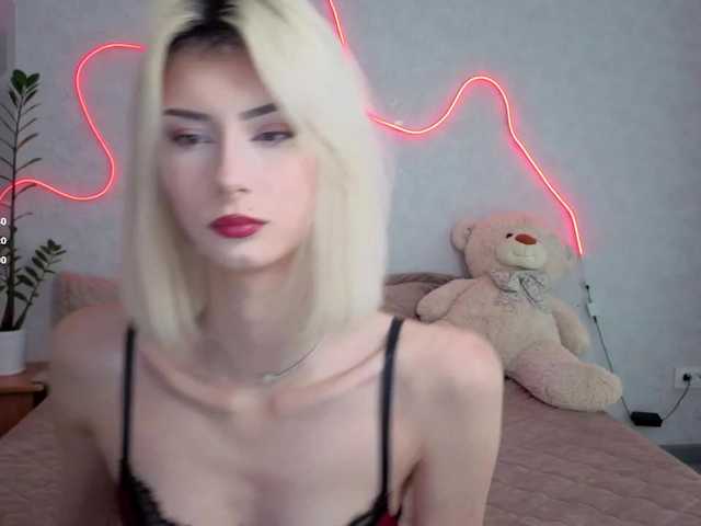 kittysocutie live cam on BongaCams