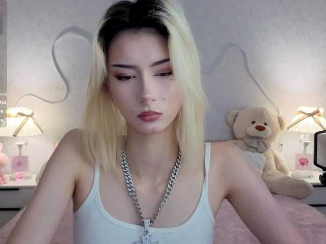 kittysocutie live cam on BongaCams