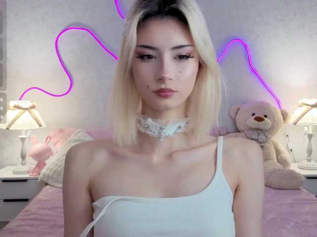 kittysocutie live cam on BongaCams