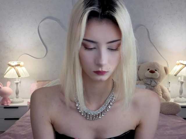 kittysocutie live cam on BongaCams