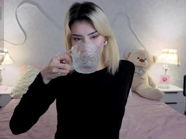 kittysocutie live cam on BongaCams