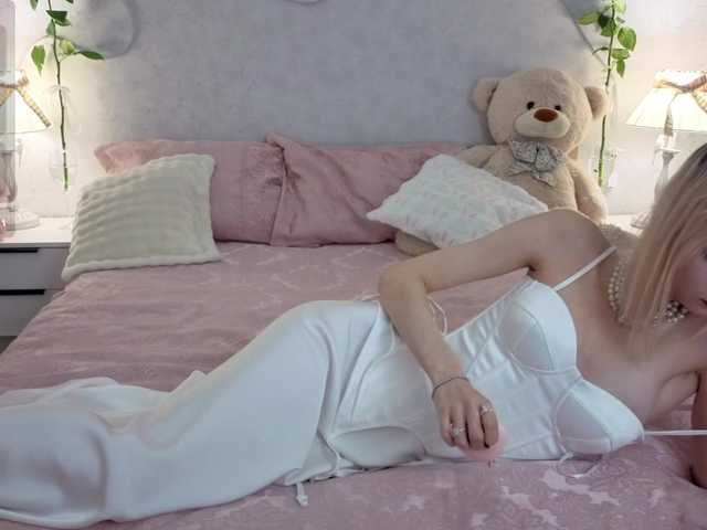 kittysocutie live cam on BongaCams