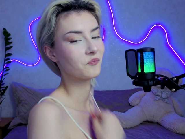 kittysocutie live cam on BongaCams