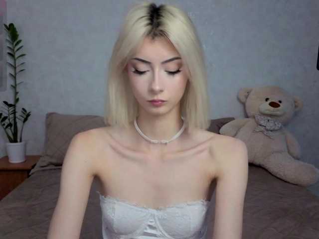 kittysocutie live cam on BongaCams