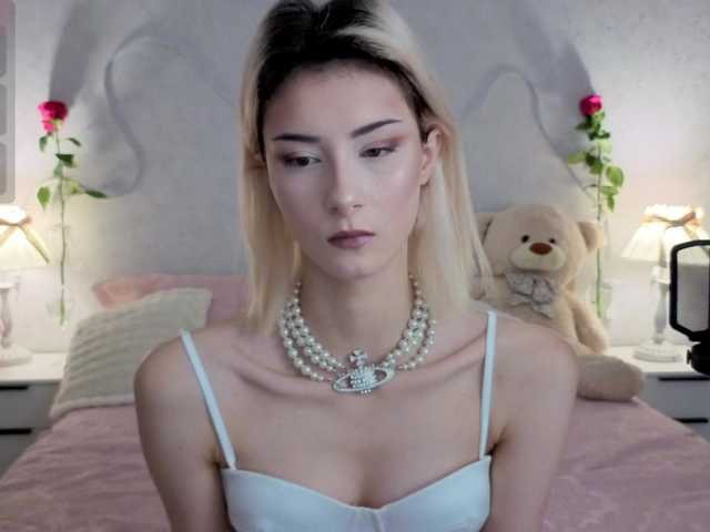 kittysocutie live cam on BongaCams