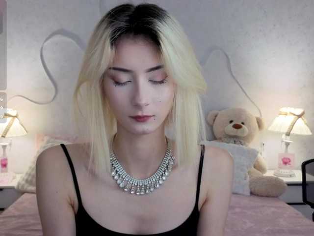 kittysocutie live cam
