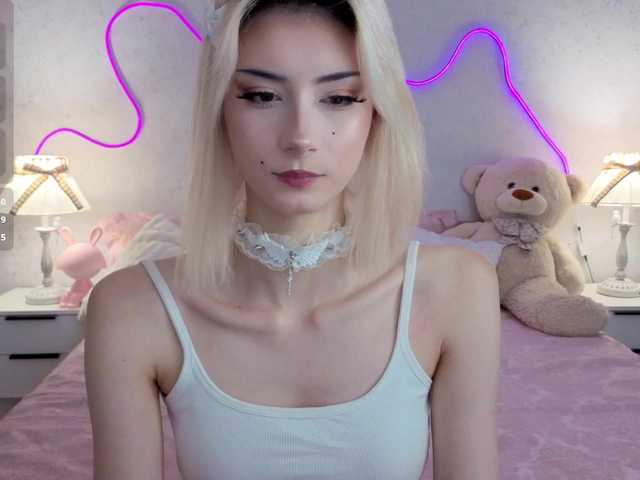 kittysocutie live cam on BongaCams