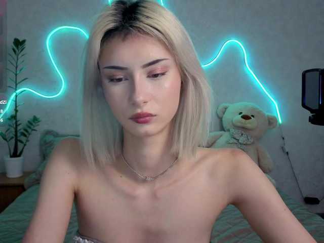 kittysocutie live cam on BongaCams