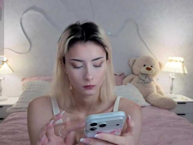 kittysocutie live cam on BongaCams