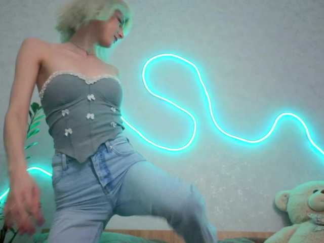 kittysocutie live cam on BongaCams