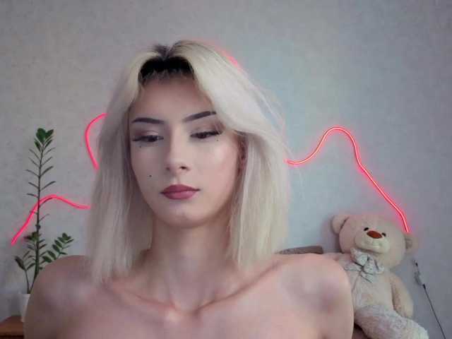 kittysocutie live cam on BongaCams