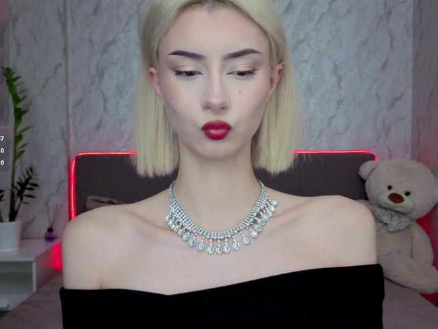 kittysocutie