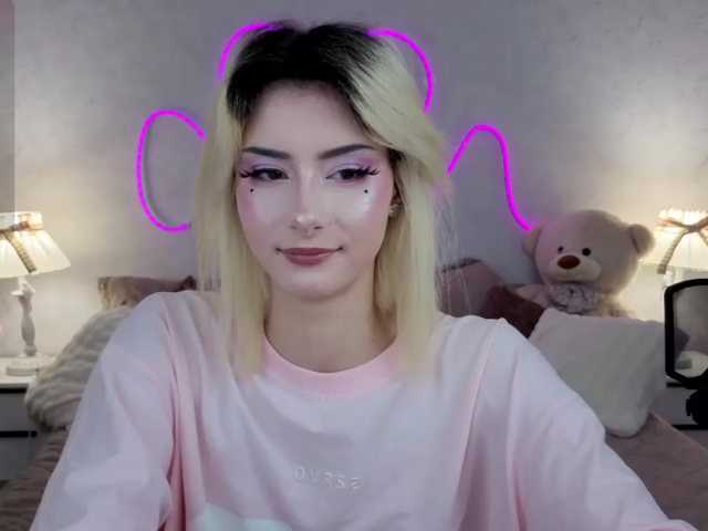 kittysocutie live cam on BongaCams