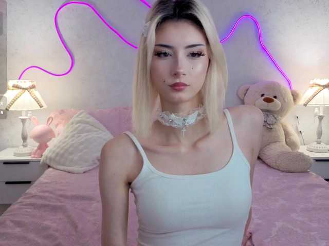 kittysocutie live cam on BongaCams