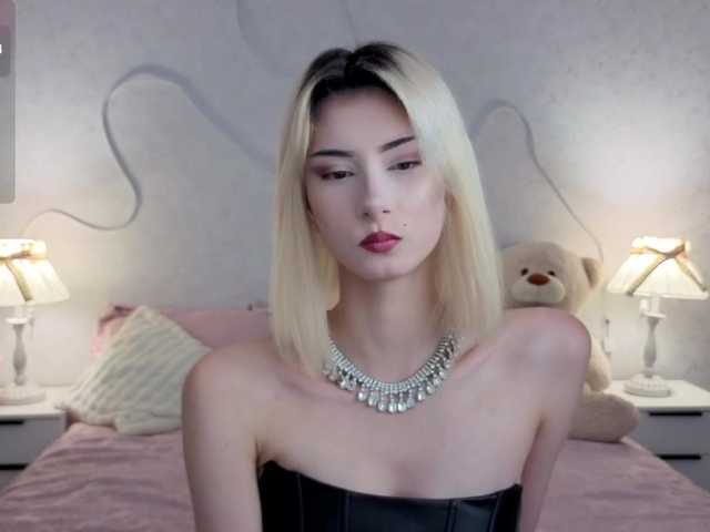 kittysocutie live cam on BongaCams