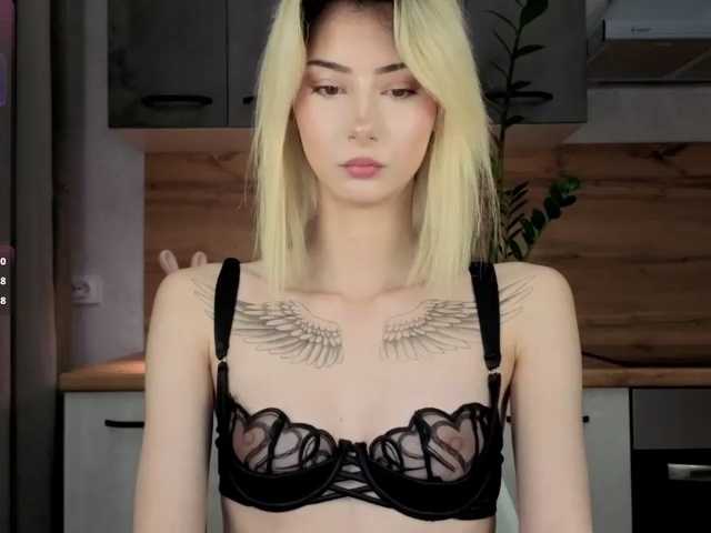 kittysocutie live cam on BongaCams