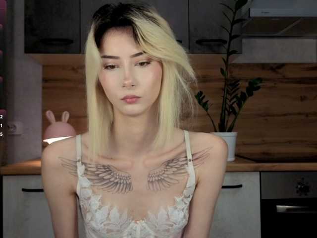 kittysocutie live cam on BongaCams